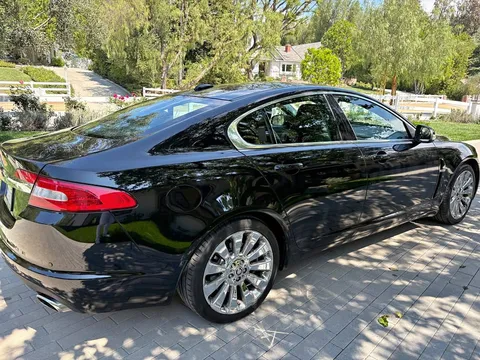 2009 Jaguar XF Premium Luxury