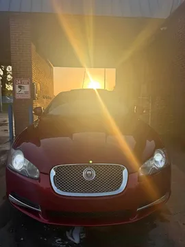 2009 Jaguar XF Premium Luxury Sedan 4D