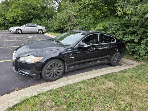 2009 Jaguar XF Premium Luxury Sedan 4D