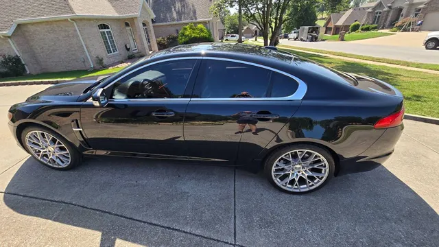 2009 Jaguar XF Premium Luxury