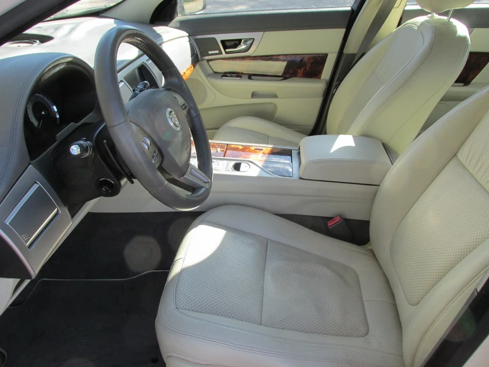 2009 Jaguar X250 XFR - Image 10 of 20