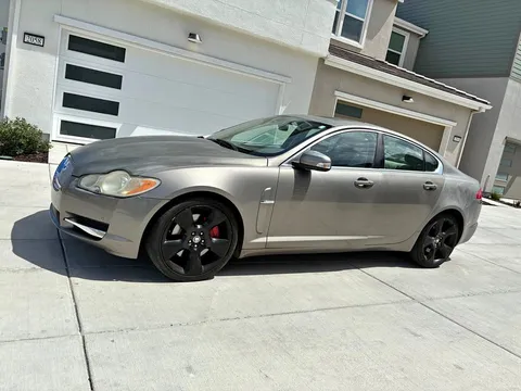 2009 Jaguar XF Supercharged Sedan 4D