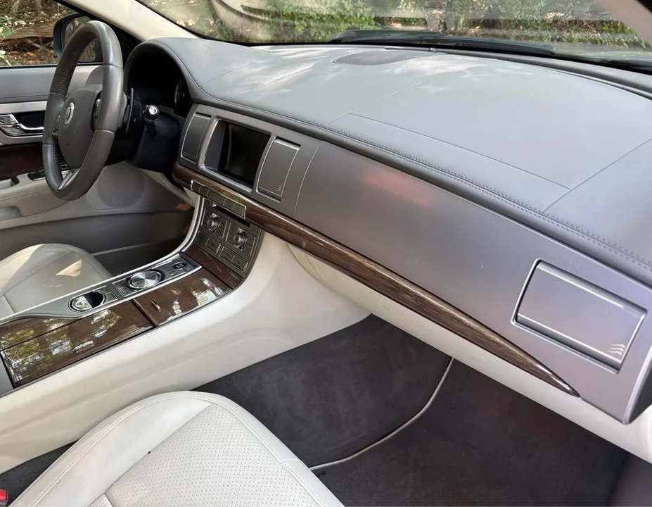 2009 Jaguar X250 XFR - Image 17 of 20