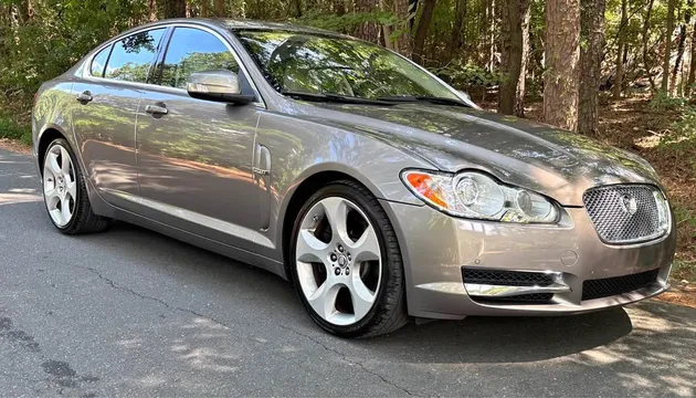 2009 Jaguar XF Supercharged Sedan 4D