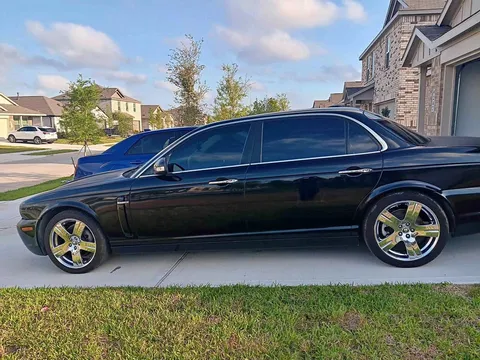 2009 Jaguar XJ Sedan