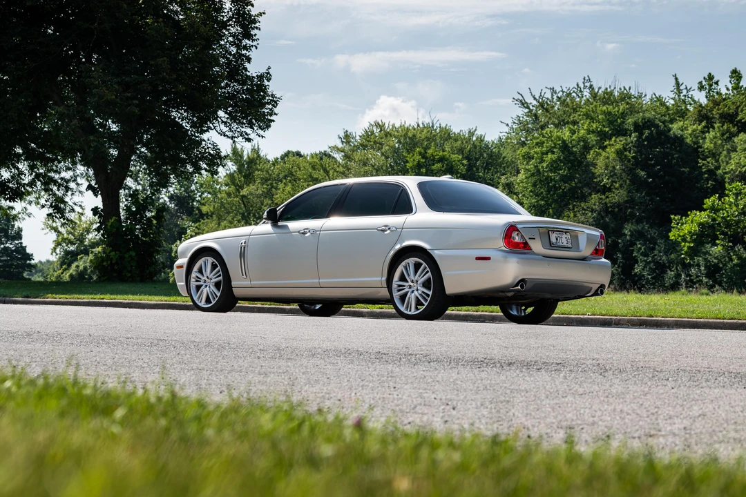 2009 Jaguar X350/X356/X358 XJ - Image 13 of 31