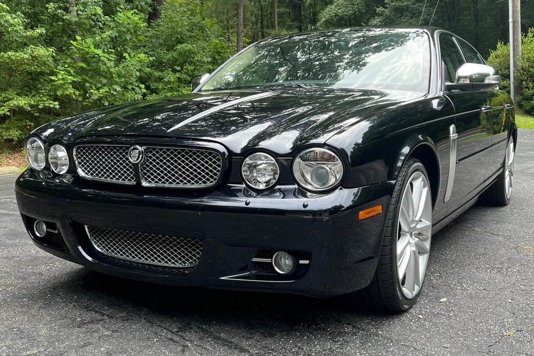2009 Jaguar X350/X356/X358 XJ - Image 2 of 31