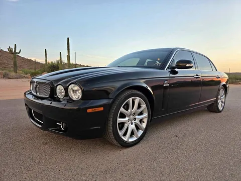 2009 Jaguar XJ XJ8 L Sedan 4D