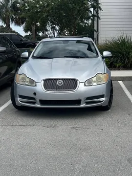 2009 Jaguar XF Premium Luxury 4dr Sedan