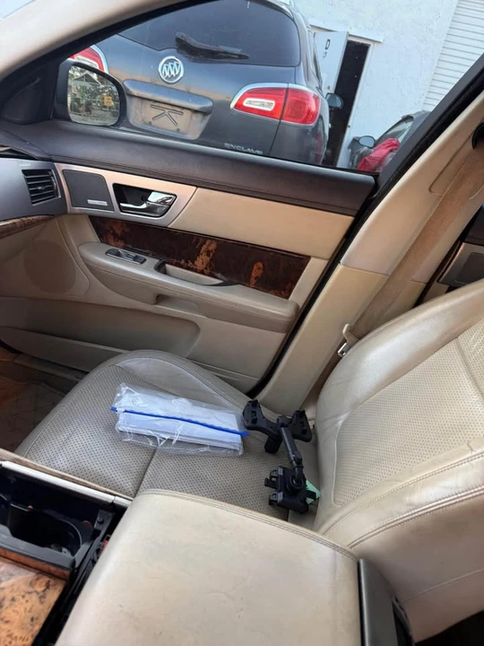 2009 Jaguar X250 XF - Image 10 of 10