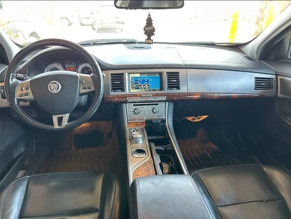 2009 Jaguar X250 XF - Image 8 of 10