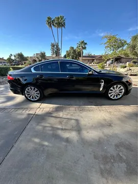 2009 Jaguar XF Premium Luxury Sedan 4D