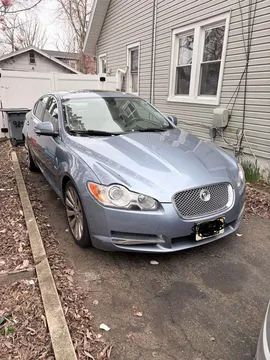 2009 Jaguar XF Premium Luxury Sedan