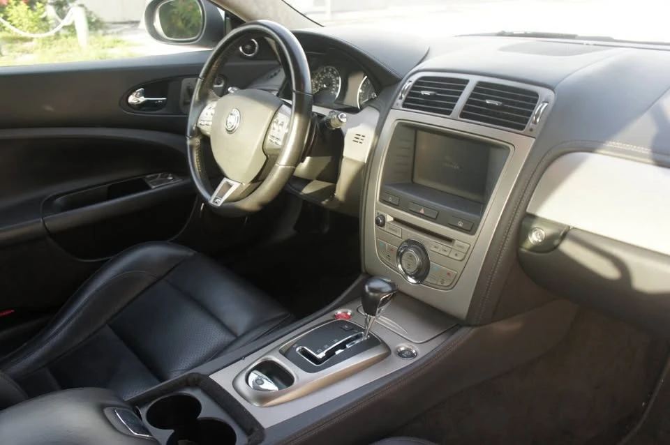 2009 Jaguar X150 XK - Image 7 of 19