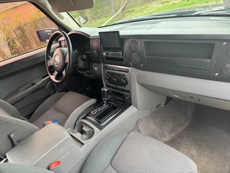 2009 Jeep Commander - Image 5 of 10