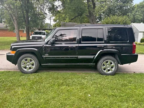 2009 Jeep Commander Overland Sport Utility 4D