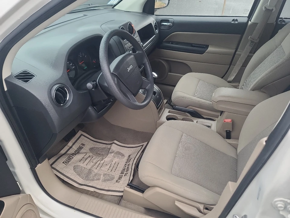 2009 Jeep Compass - Image 10 of 20
