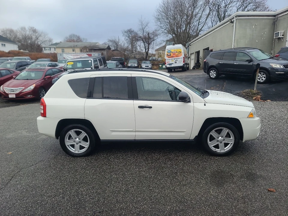 2009 Jeep Compass - Image 8 of 20