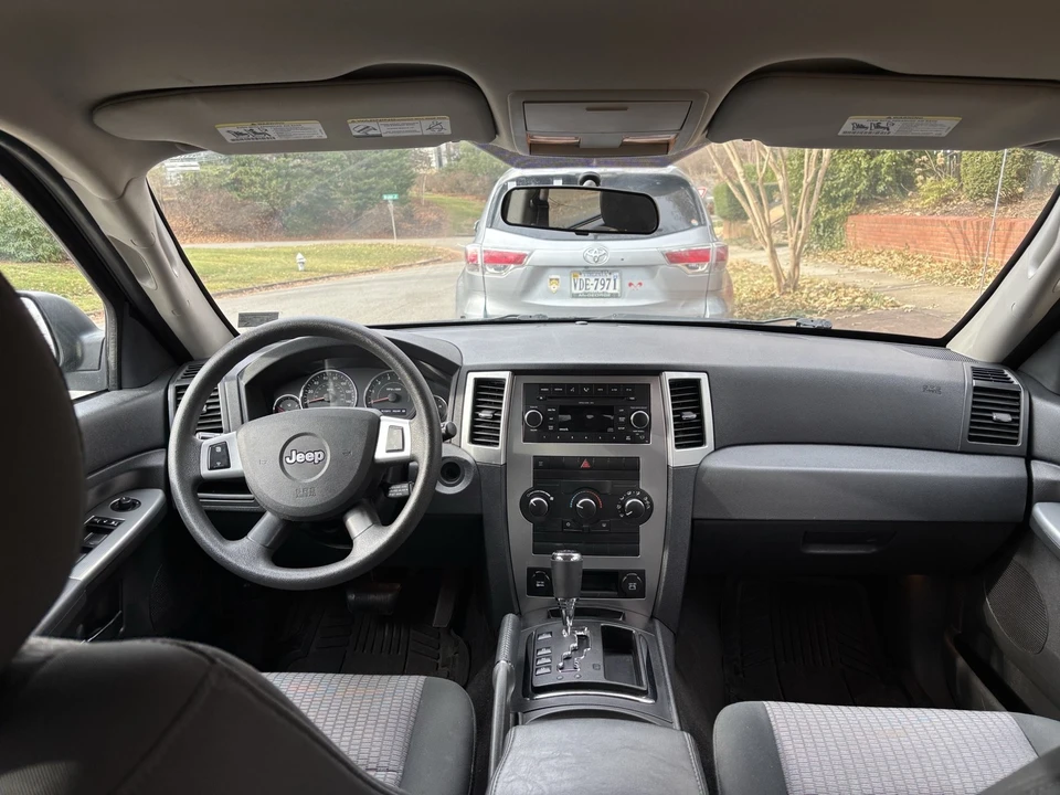 2009 Jeep WK Grand Cherokee - Image 2 of 5