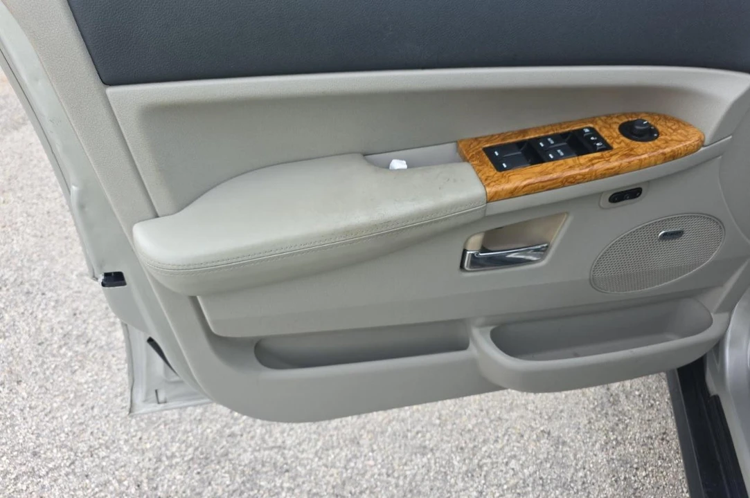 2009 Jeep WK Grand Cherokee - Image 10 of 15