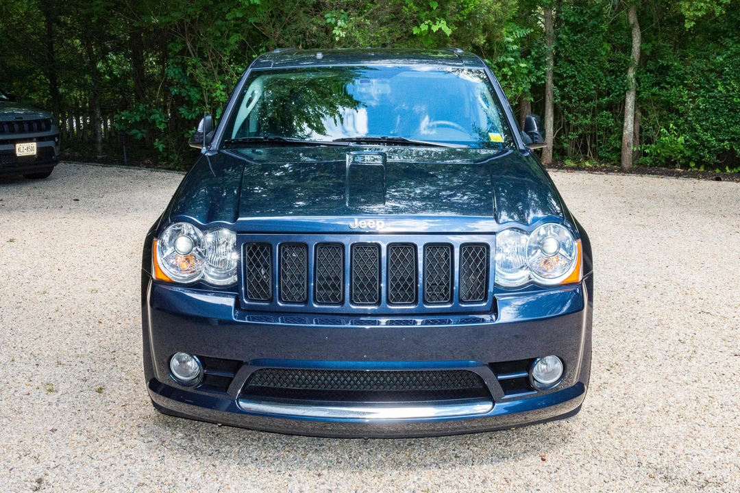 2009 Jeep WK Grand Cherokee SRT - Image 2 of 31