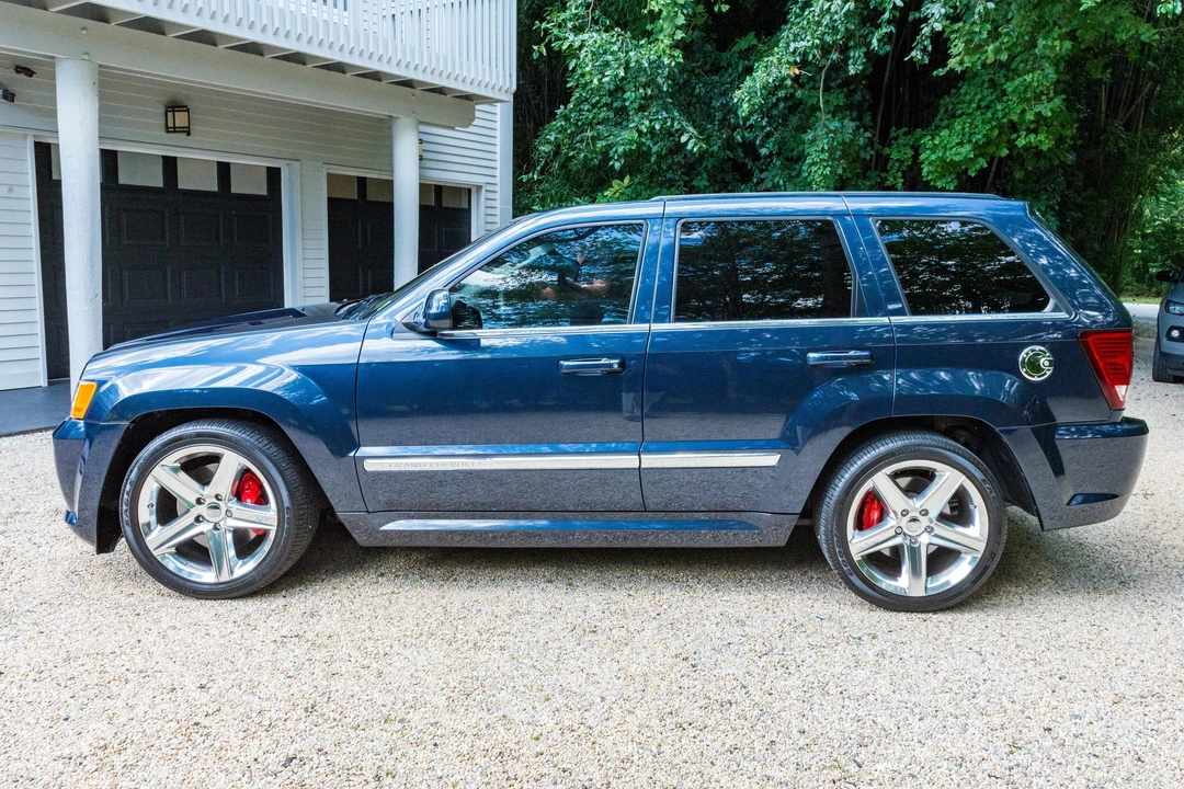 2009 Jeep WK Grand Cherokee SRT - Image 3 of 31