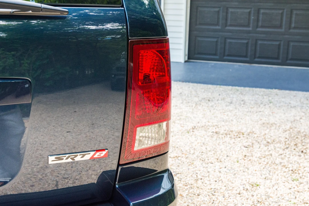 2009 Jeep WK Grand Cherokee SRT - Image 13 of 31