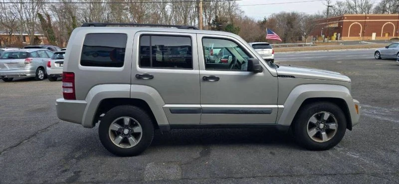 2009 Jeep KK Liberty - Image 3 of 8