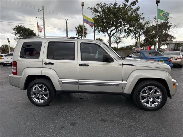 2009 Jeep KK Liberty - Image 11 of 12