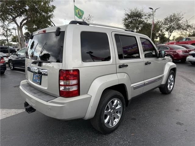 2009 Jeep KK Liberty - Image 10 of 12
