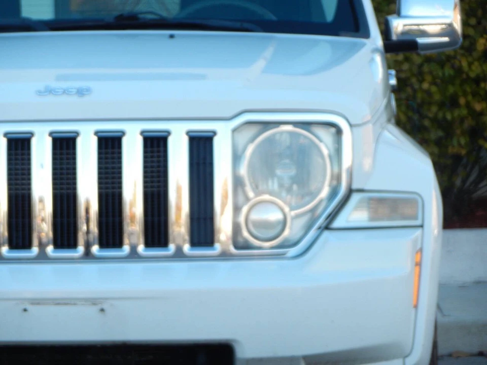 2009 Jeep KK Liberty - Image 8 of 21