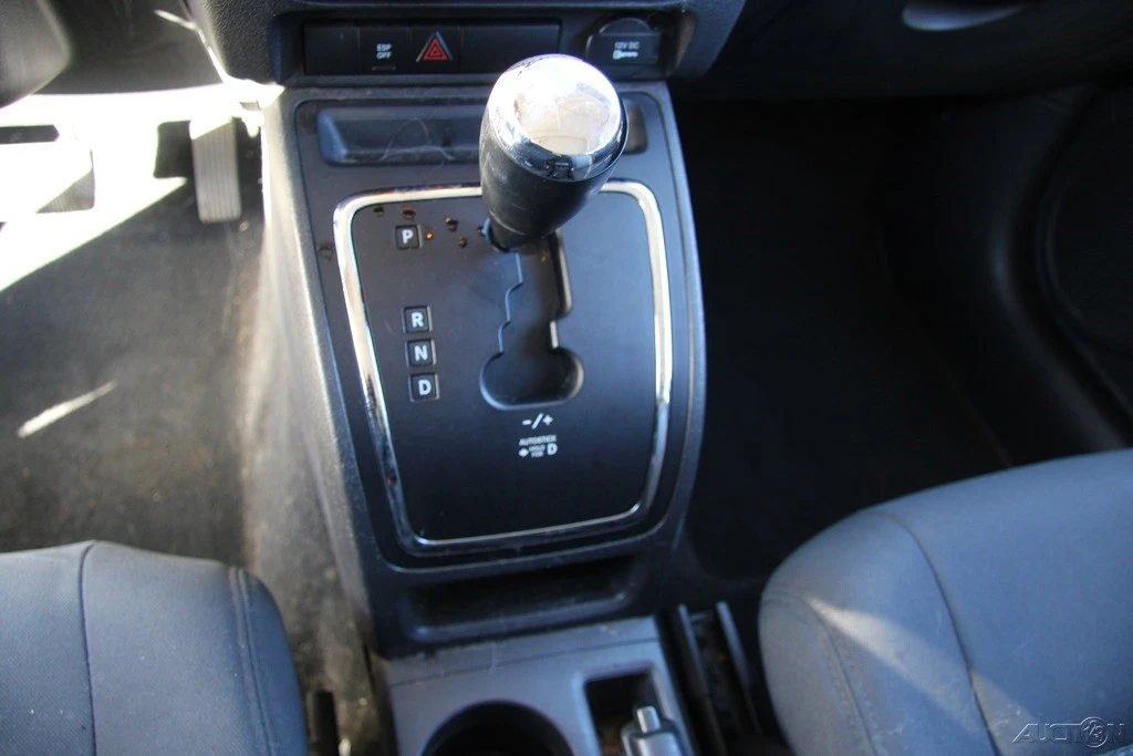 2009 Jeep Patriot - Image 17 of 21