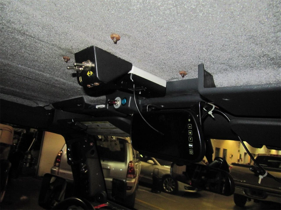 2009 Jeep JK Wrangler - Image 25 of 31