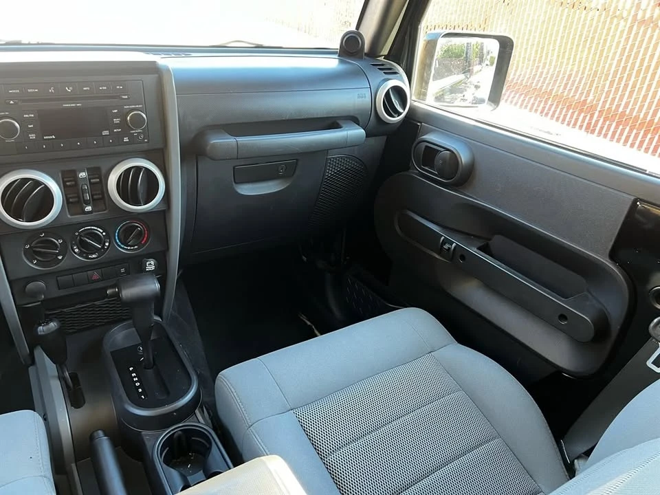 2009 Jeep JK Wrangler - Image 17 of 18