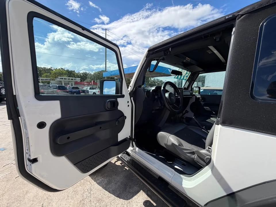 2009 Jeep JK Wrangler - Image 11 of 13