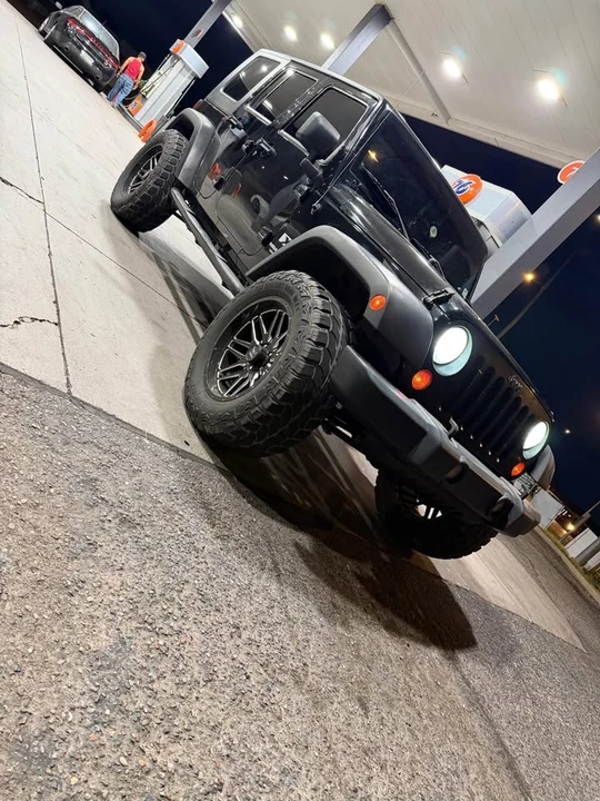 2009 Jeep JK Wrangler - Image 2 of 3