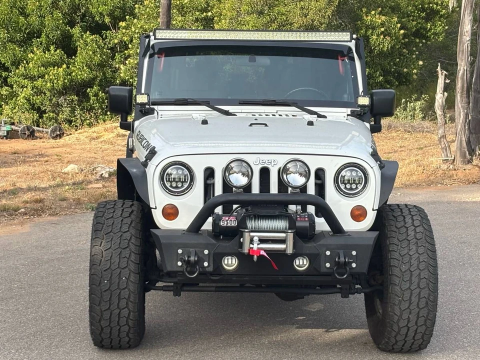 2009 Jeep Wrangler - Image 2 of 21