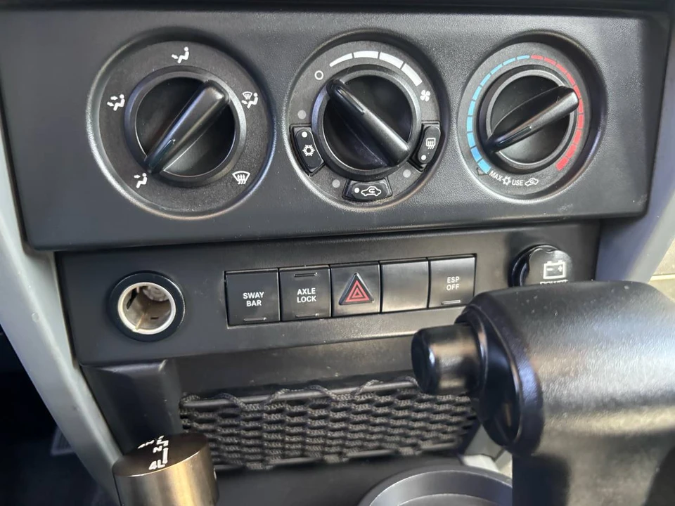 2009 Jeep JK Wrangler - Image 7 of 17