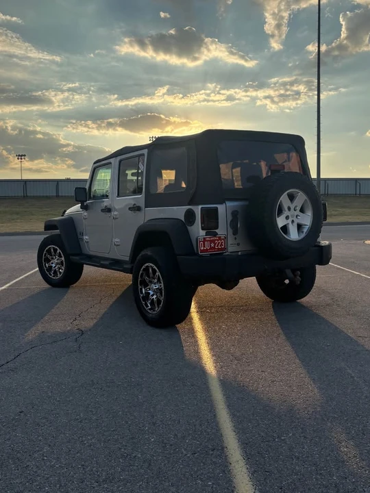 2009 Jeep JK Wrangler - Image 3 of 8