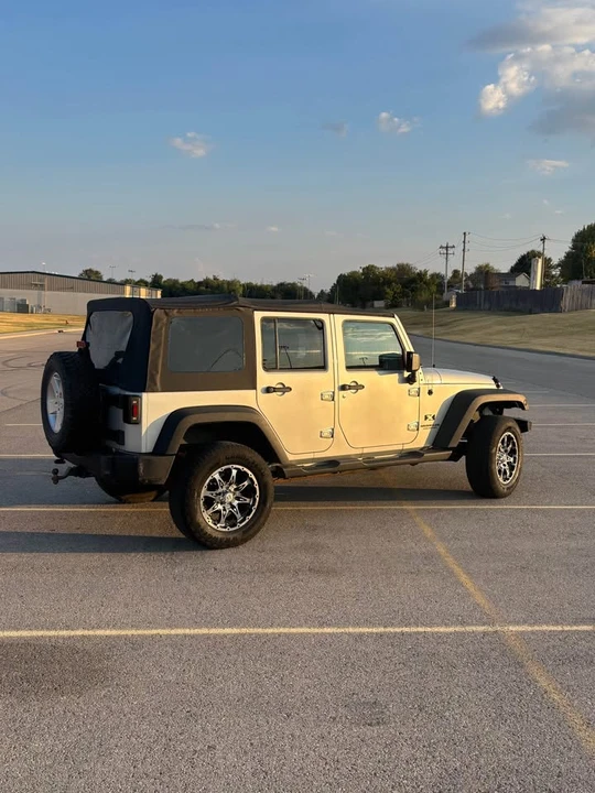 2009 Jeep JK Wrangler - Image 2 of 8