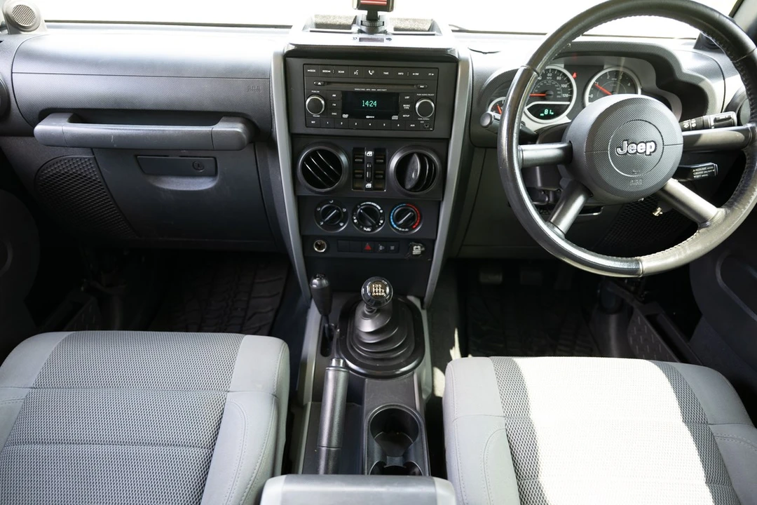 2009 Jeep JK Wrangler - Image 29 of 30