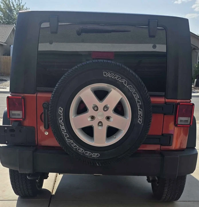 2009 Jeep Wrangler - Image 2 of 9
