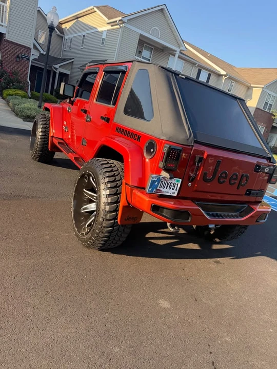 2009 Jeep Wrangler - Image 10 of 19