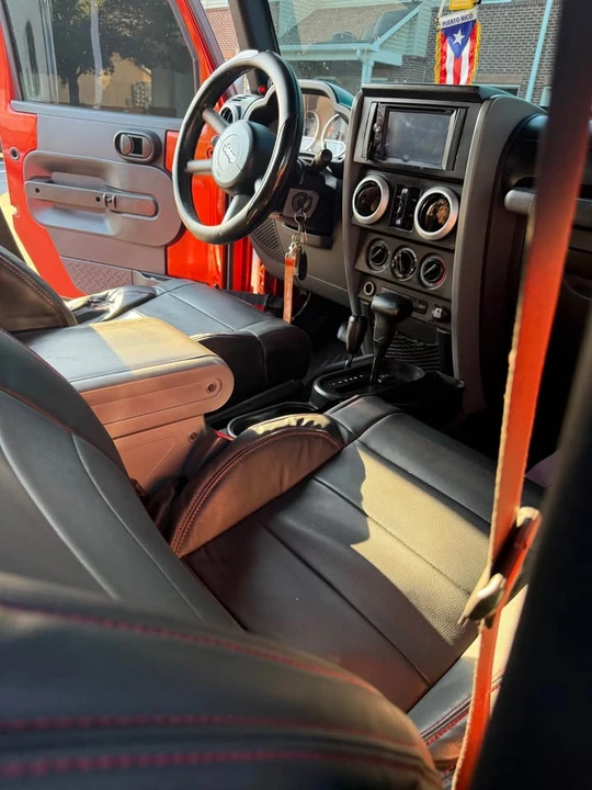 2009 Jeep Wrangler - Image 12 of 17