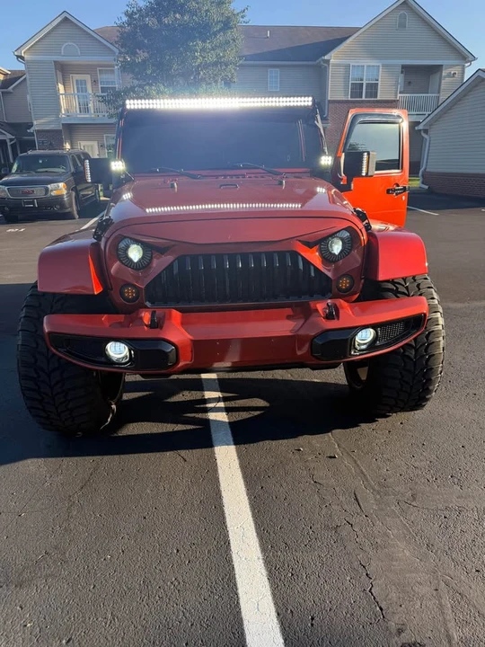 2009 Jeep Wrangler - Image 3 of 17