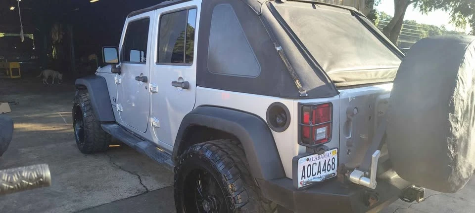 2009 Jeep JK Wrangler - Image 10 of 11