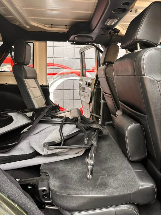 2009 Jeep JK Wrangler - Image 15 of 18