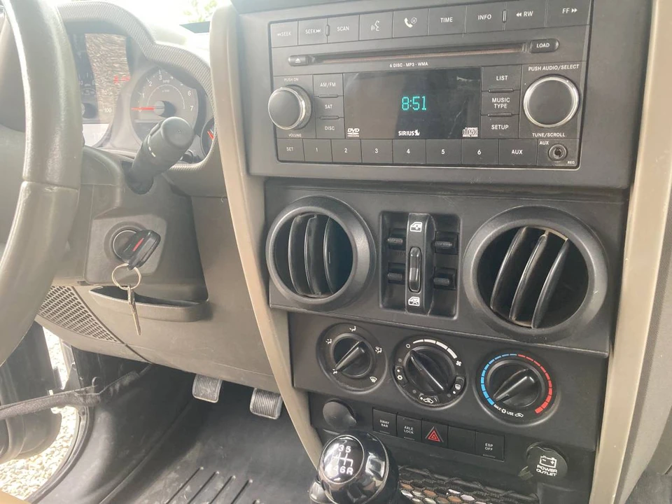 2009 Jeep JK Wrangler - Image 5 of 10