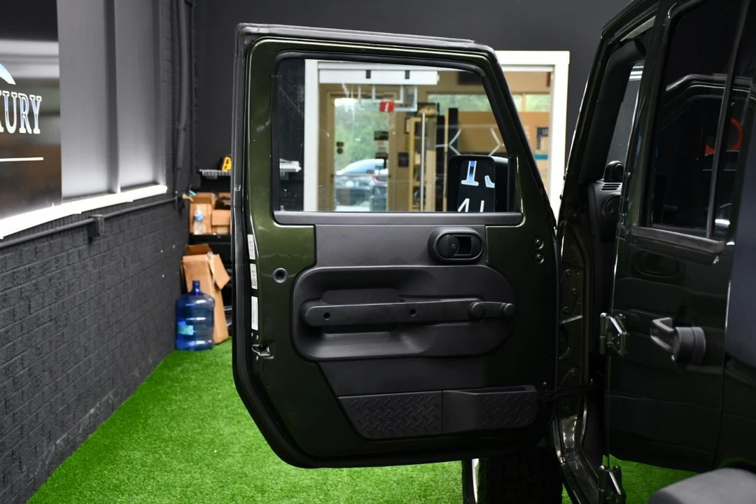 2009 Jeep JK Wrangler - Image 8 of 31