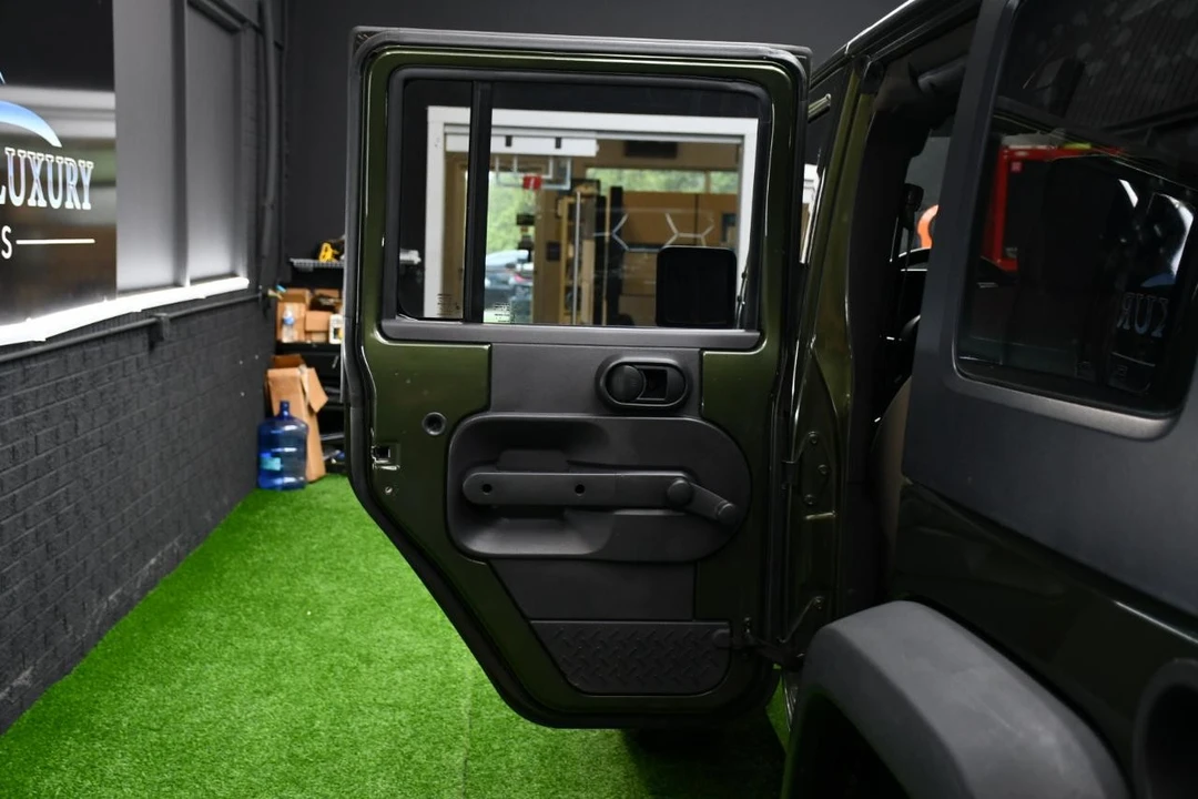 2009 Jeep JK Wrangler - Image 18 of 31